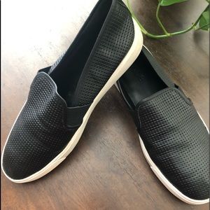 Vince Leather Blair Slip on Shoe Size 7.5 Black